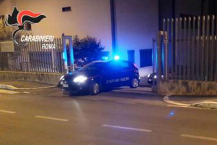 Droga e telefoni nel carcere di Velletri: 14 arrestati, anche un agente