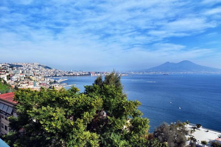 Il golfo di Napoli (Foto Fotogramma) - FOTOGRAMMA