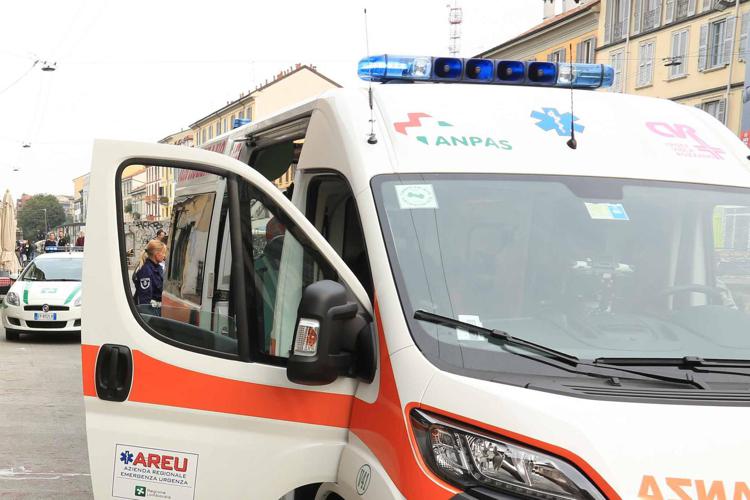 Ambulanza, immagine di repertorio (Fotogramma)