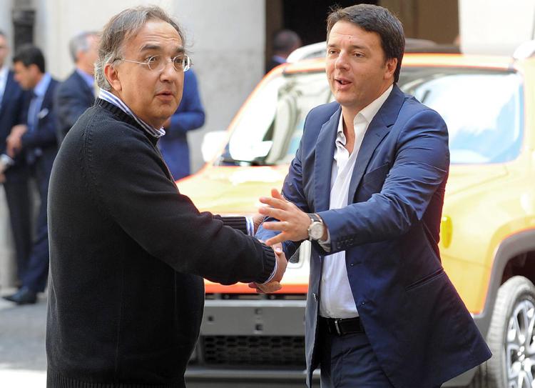 Sergio Marchionne e Matteo Renzi (Fotogramma)