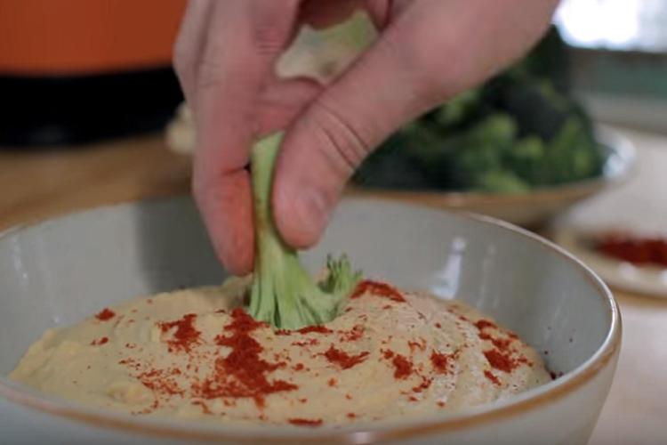 Preparare l'hummus in 1 minuto? Ecco la ricetta /Video