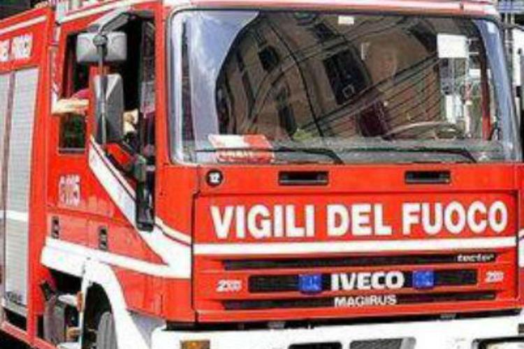 Potenza, esplosione per una fuga di gas: 3 morti a Lavello