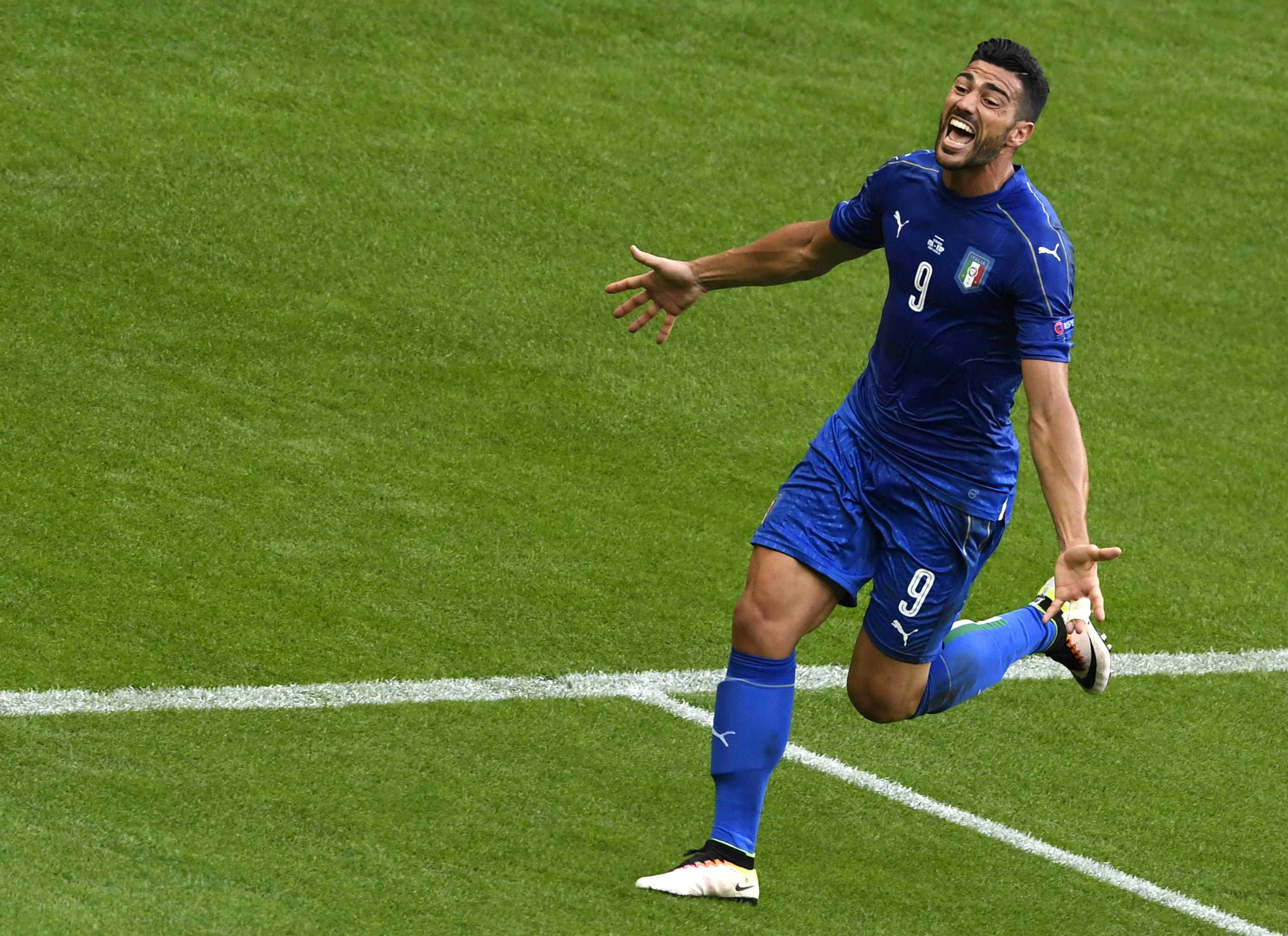... 2-0: Italia ai quarti (Afp)