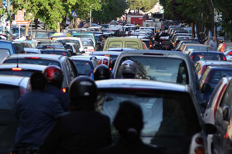 Smog a Roma, stop veicoli più inquinanti anche domani