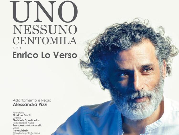 foto della locandina dello spettacolo in cui Enrico Lo Verso interpreta Vitangelo Moscarda di 'Uno nessuno centomila' di Pirandello 
