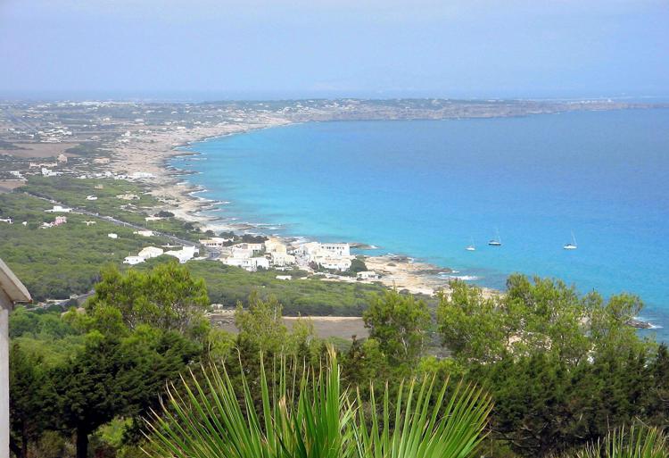 La spiaggia di Formentera (Fotogramma)