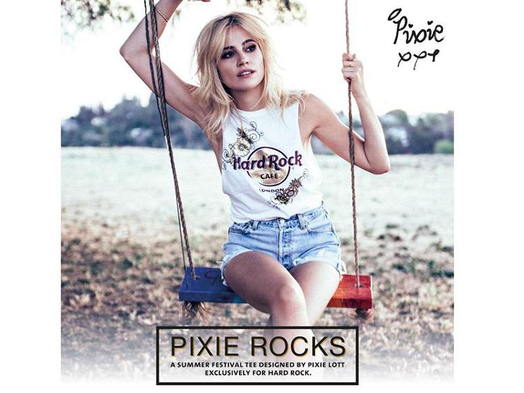 Pixie Lott firma la sua esclusiva Hard Rock t-shirt per l'estate 2016