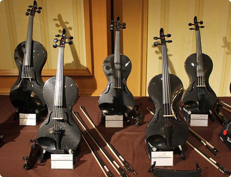 Violini in fibra di carbonio