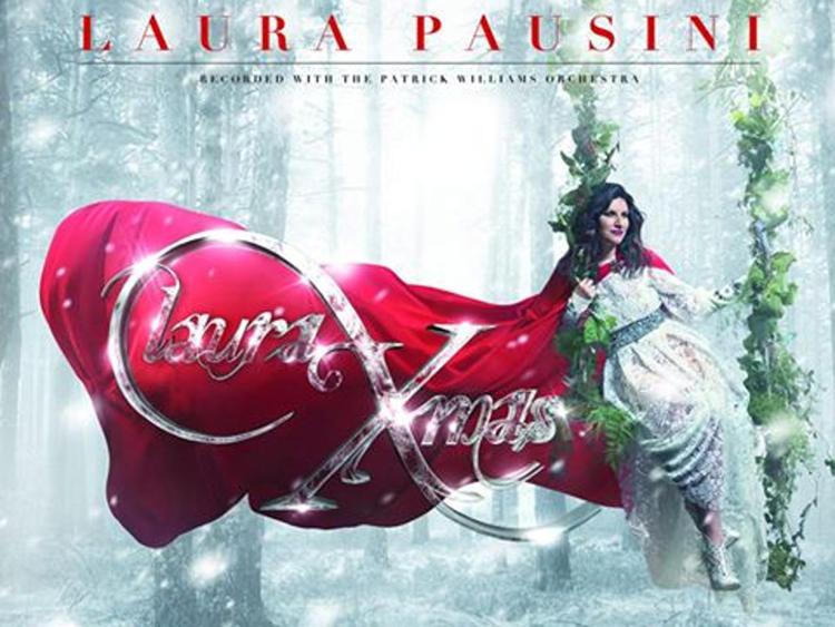 La copertina di 'Laura Xmas', il nuovo disco di Natale di Laura Pausini