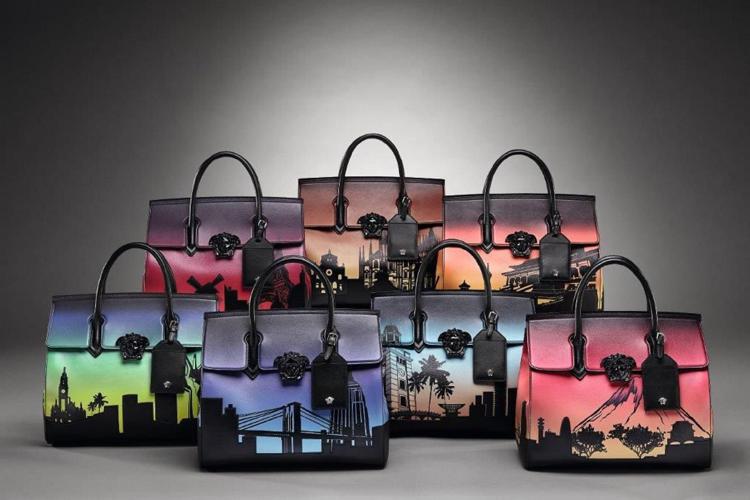 Le sette borse in edizione limitata della collezione 'Seven Bags for Seven Cities' di Versace