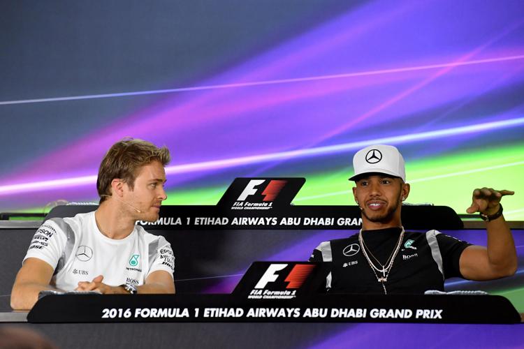 I due piloti della Mercedes Nico Rosberg e Lewis Hamilton  - AFP