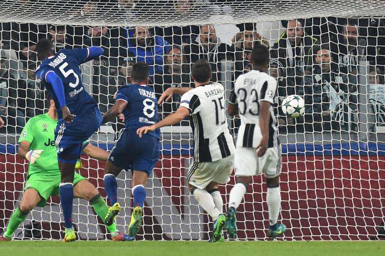 Il gol di Corentin Tolisso (foto Afp) - AFP