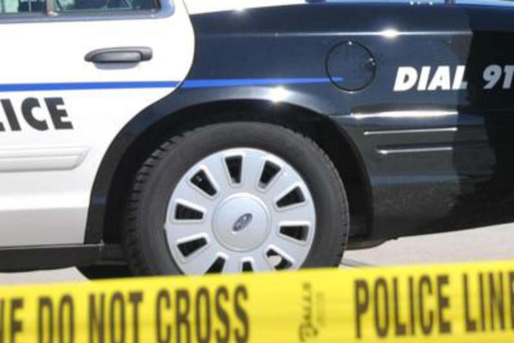 Scambia crocifisso per pistola, poliziotto uccide 73enne in Usa