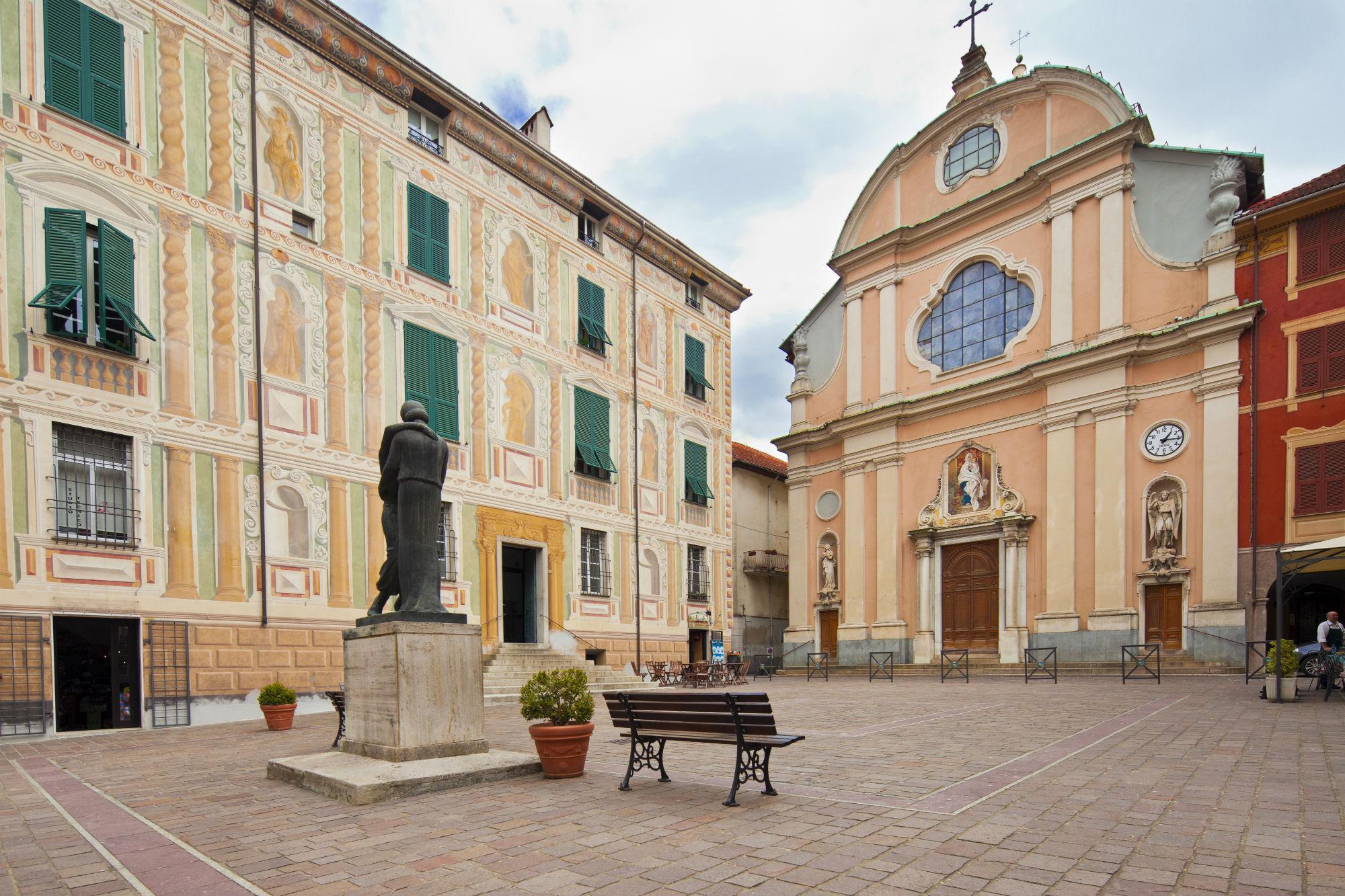 Campo Ligure. Palazzo Spinola e Cattedrale (foto di Fiorenza Cicogna)