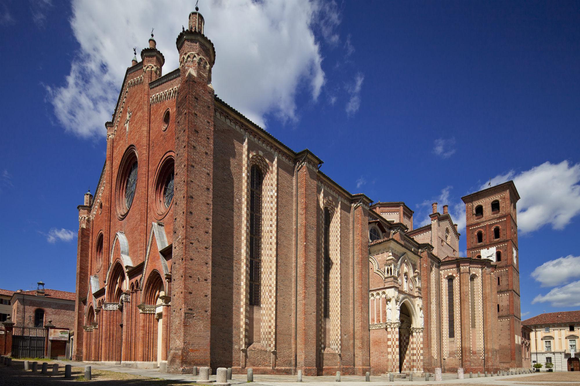  Asti. Cattedrale di S. Maria Assunta (foto di Fiorenza Cicogna)