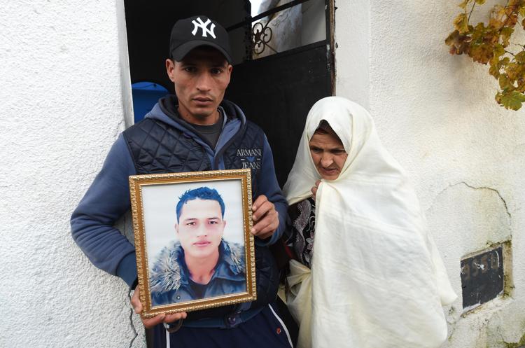 Walid Amri, fratello di Anis Amri, nella sua casa a Oueslatia, in Tunisia (AFP PHOTO) - (AFP PHOTO)