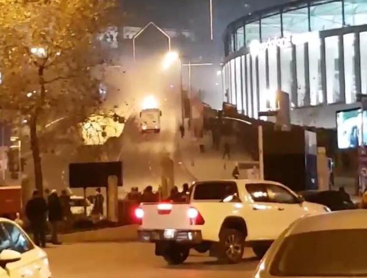 Istanbul, esplosione vicino allo stadio: almeno 20 feriti