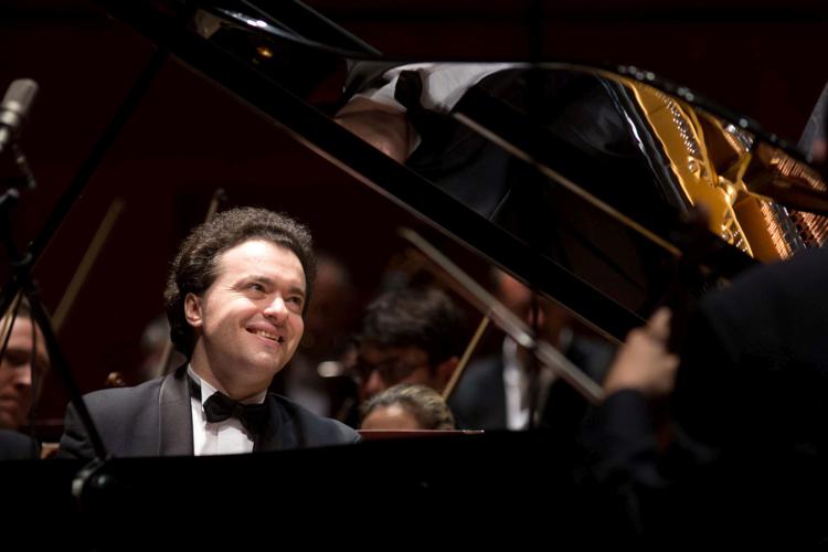 Il pianista russo Evgeny Kissin  che si esibirà a Santa Cecilia mercoledì prossimo(foto di Musacchio & Ianniello)