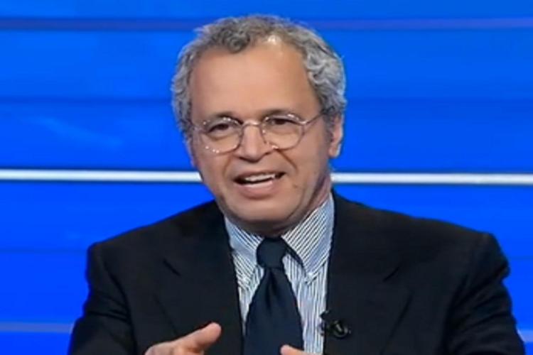 Enrico Mentana (fermo immagine video La7)