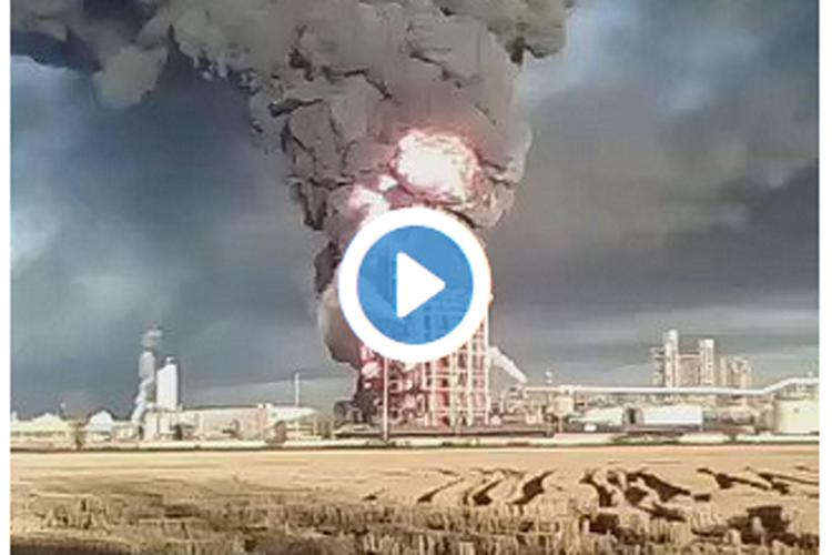 Esplosione in raffineria Pavia, il video dell'incendio