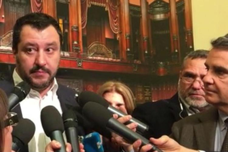 Centrodestra: Salvini, Berlusconi leader non è nei 10 Comandamenti /Video