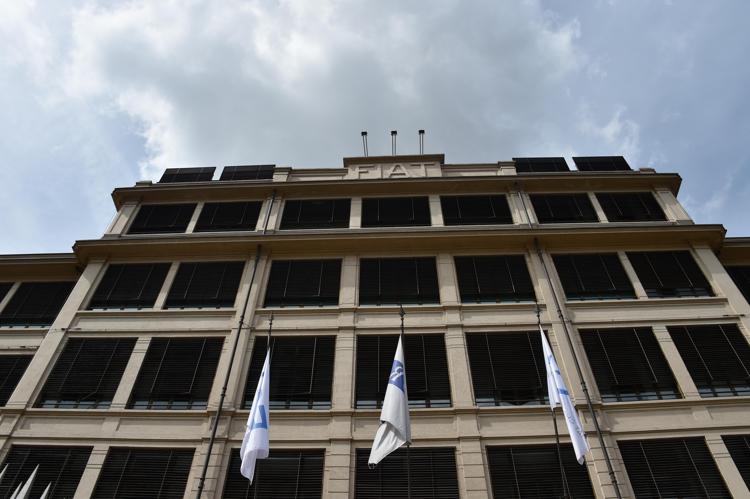 Il quartier generale Fiat Chrysler Automobiles (FCA) al 'Lingotto' di Torino (AFP PHOTO) - (AFP PHOTO)