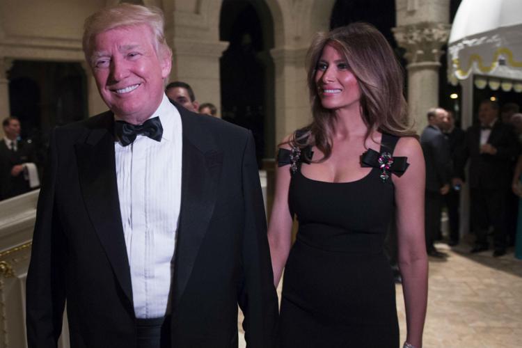 Donald Trump e sua moglie Melania con l'abito di Dolce & Gabbana (Afp) - AFP