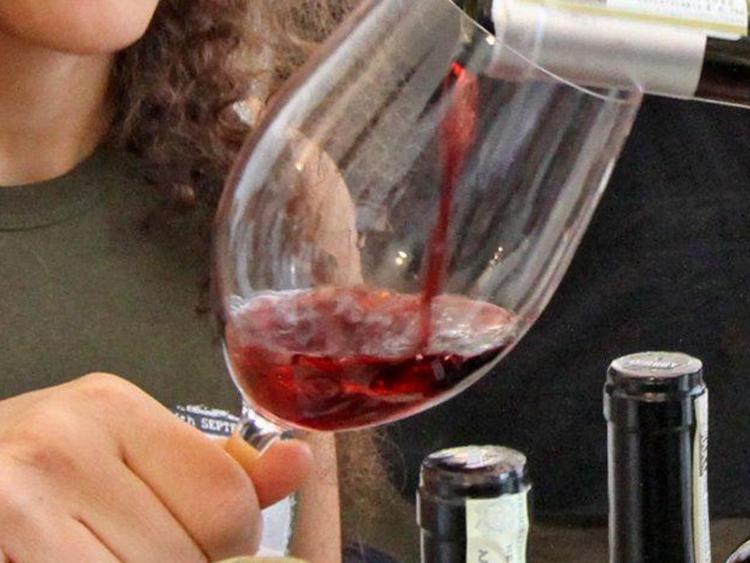 Vino: Coldiretti, 1,3 mln persone impiegate nel settore nel 2016