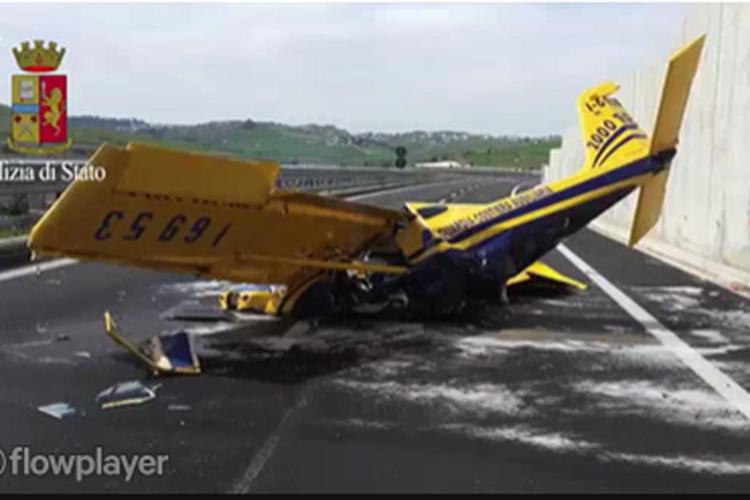 A crashed biplane (stock photo)