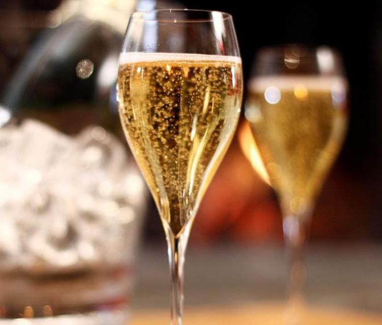 Vino: Champagne, per giro d’affari 2016 secondo miglior risultato di sempre