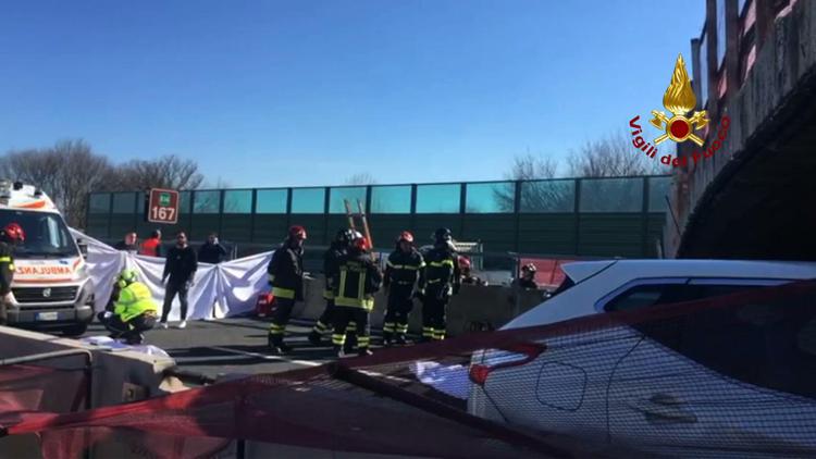 Couple killed as bridge collapses near Ancona