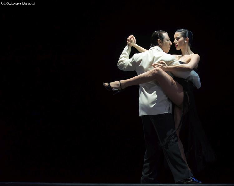 Miguel Angel Zotto e Daiana Guspero in scena  al Teatro Olimpico con lo spettacolo 'Raices Tango'