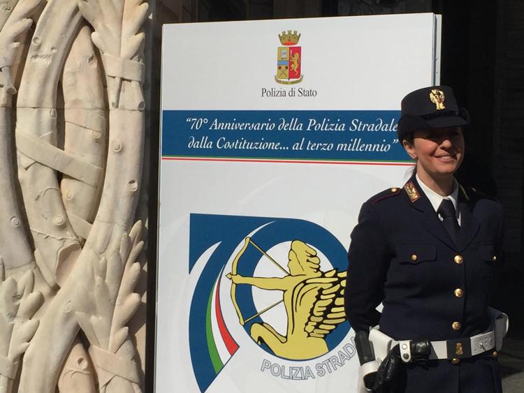 Polizia: a Milano il via alle celebrazioni per 70imo anniversario Polstrada