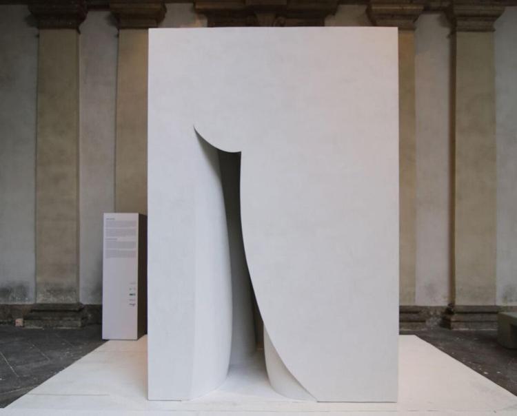 Design: Aires Mateus, monomaterialità in bianco per dare forma allo spazio