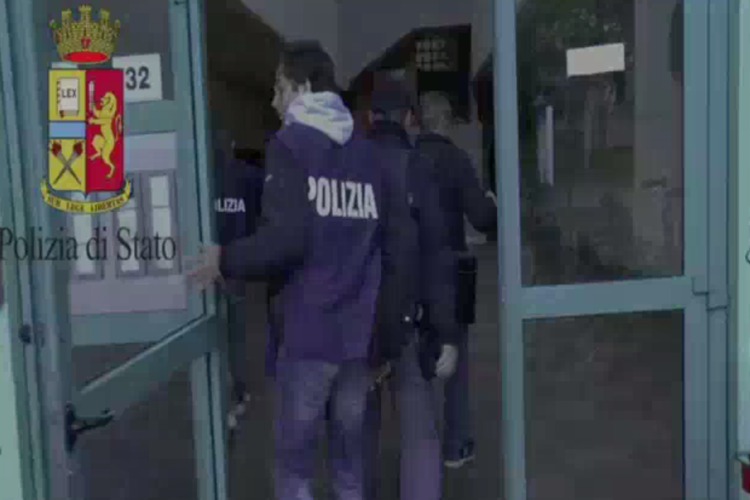 Bolzano, traffico di droga in macelleria islamica: 12 arresti
