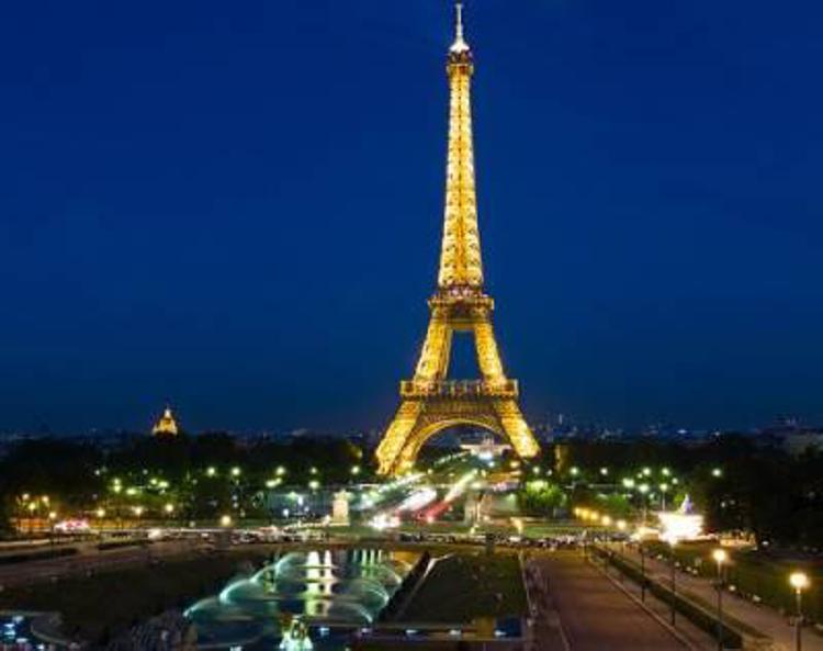 Turismo: Booking.com, la 'prima volta' a Parigi, Barcellona e Londra