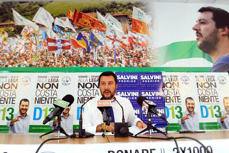 Matteo Salvini alla sede della Lega Nord (FOTOGRAMMA)