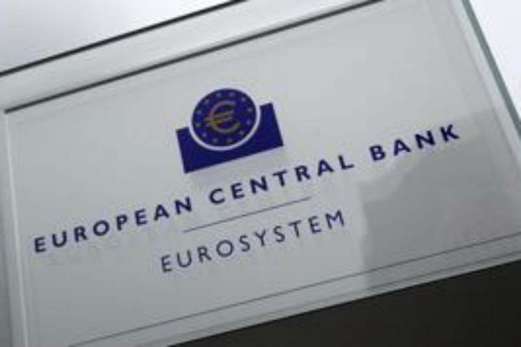 Bce, lascia tassi fermi e conferma il Qe