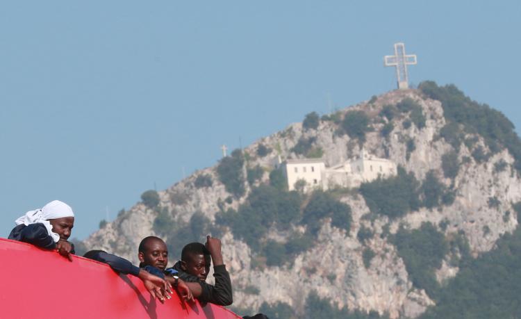 L'arrivo al porto di Salerno (AFP PHOTO) - AFP