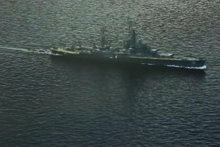 (fermo immagine dal trailer di 'USS Indianapolis')