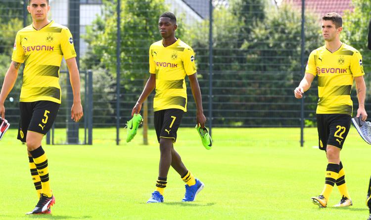 L'attaccante del Borussia Dortmund Ousmane Dembele  - AFP