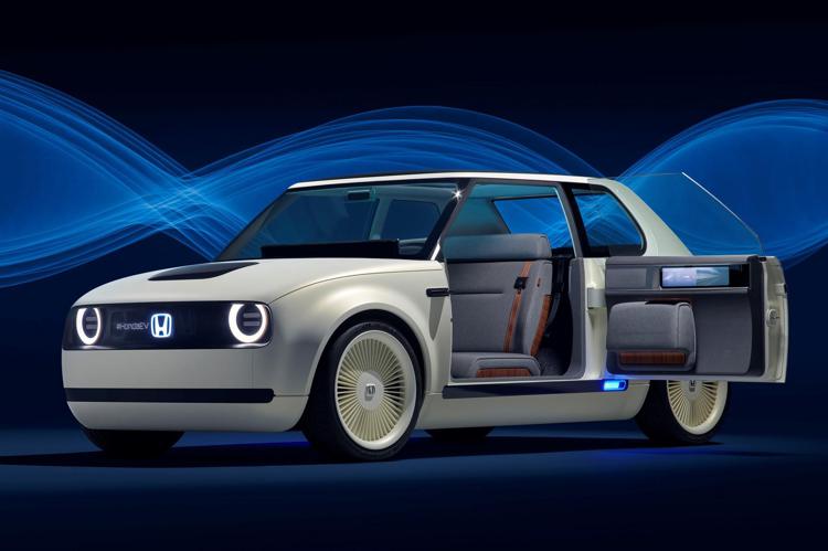 Concept EV, ibridi e auto integrate alla rete, ecco la visione 'elettrica' di Honda
