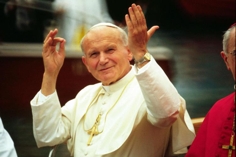 Papa Giovanni Paolo II (Fotogramma)