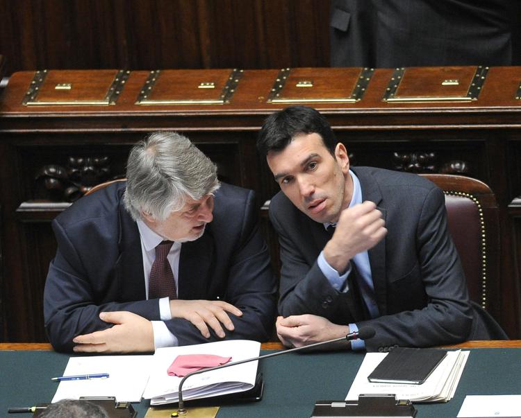 Nella foto da sinistra il ministro dello Sviluppo economico Giuliano Poletti e ministro delle Politiche agricole Maurizio Martina (Foto Fotogramma) - FOTOGRAMMA