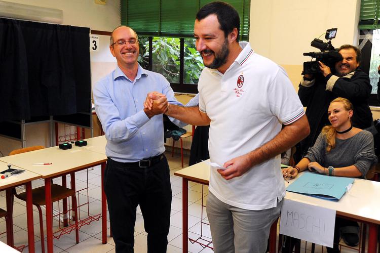 Matteo Salvini al voto per il referendum (FOTOGRAMMA) - (FOTOGRAMMA)