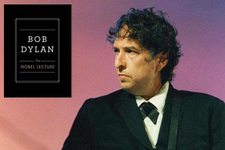 Bob Dylan (FOTOGRAMMA) con la copertina del suo discorso per il Nobel (dal sito 'Simon & Schuster')