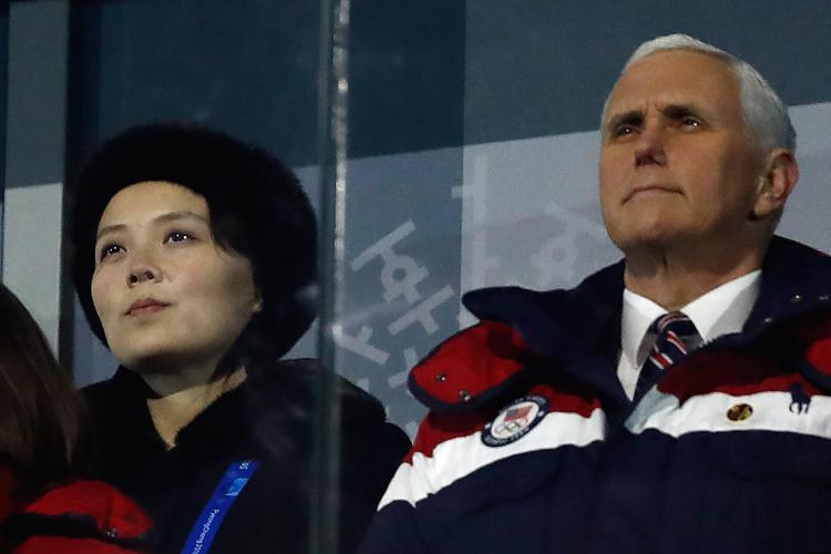 Nella foto Kim Yo Jong, sorella di Kim Jon Un, ed il vicepresidente americano Mike Pence alle Olimpiadi invernali (Afp) - AFP