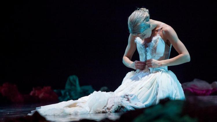 Il Balletto di Roma in scena, dal 13 al 18 febbraio, con 'Il Lago dei cigni' firmato da Fabrizio Monteverde 