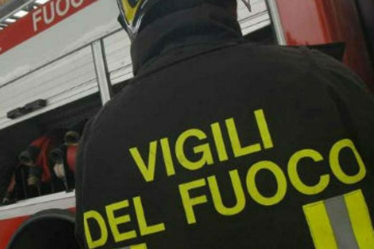Catania, esplosione in un palazzo: si cercano vittime