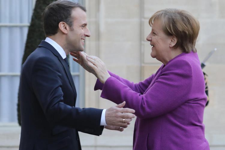 Emmanuel Macron e Angela Merkel (Afp) - AFP